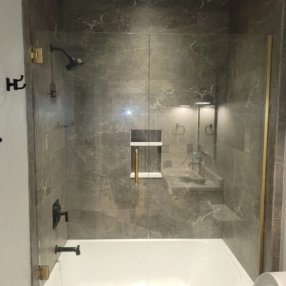 Swing Door, Stationary Panel Above Tub - Satin Brass